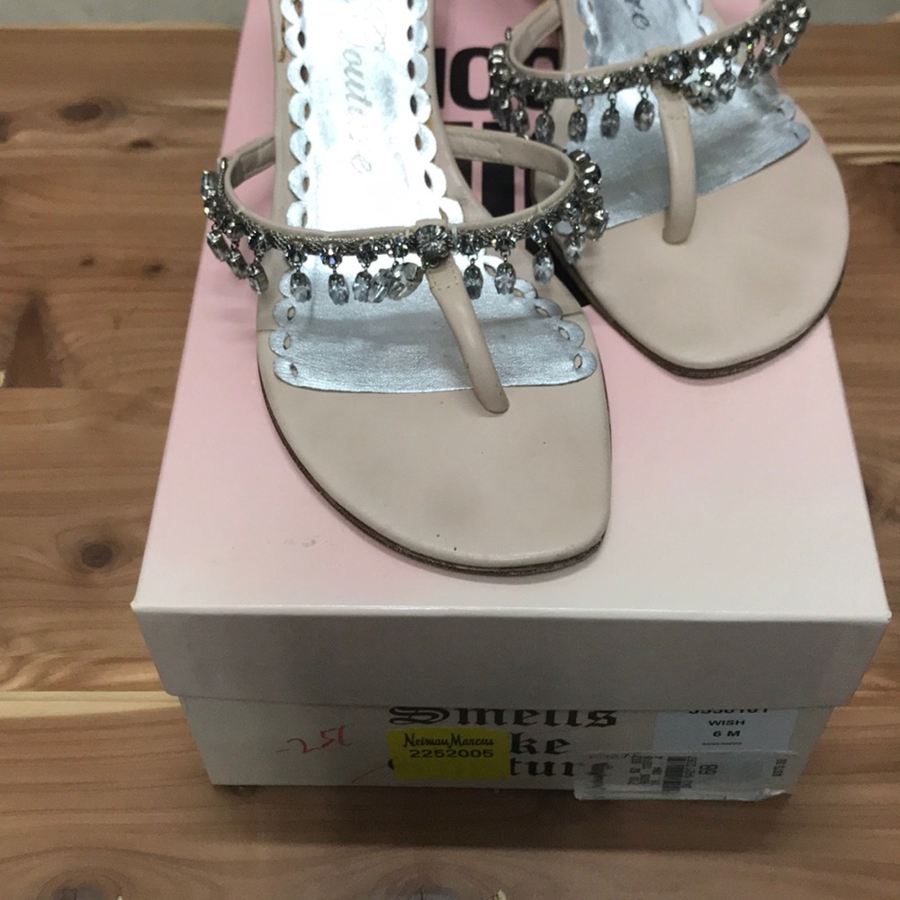 Size 6 Juicy Couture Kitten-Heeled Mules